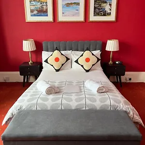 Gladstone House Guest house