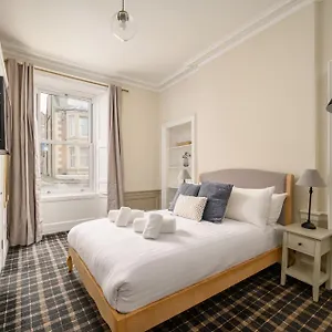 Adam Drysdale House Bed & Breakfast